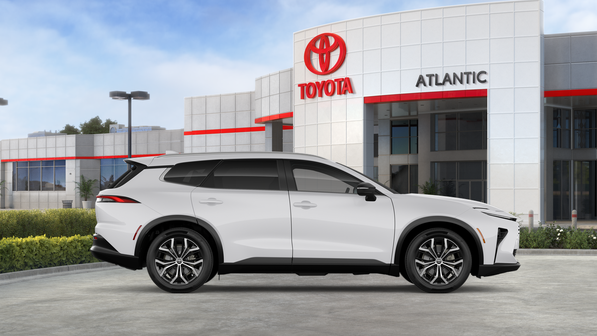 2025 Toyota Toyota Crown Signia XLE