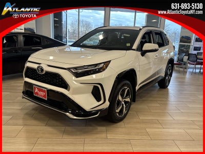 2025 Toyota RAV4 Plug-in Hybrid SE