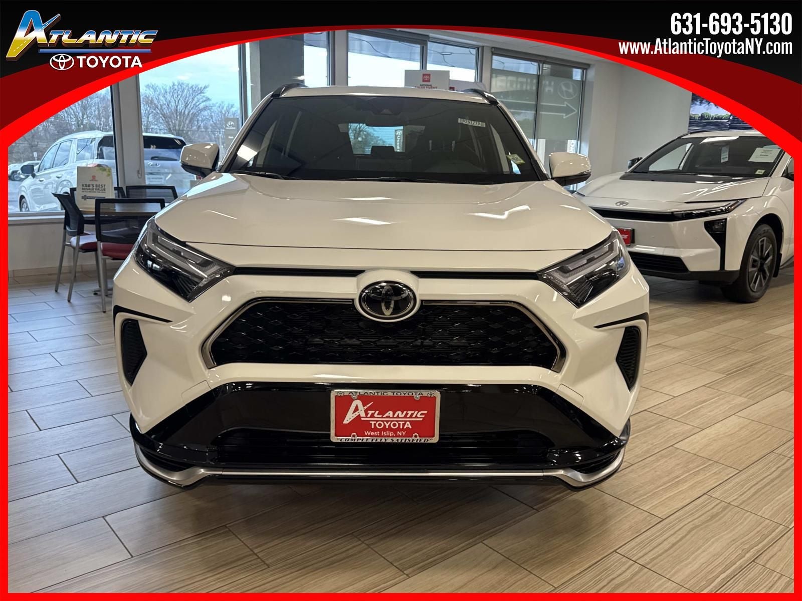 2025 Toyota RAV4 Plug-in Hybrid SE