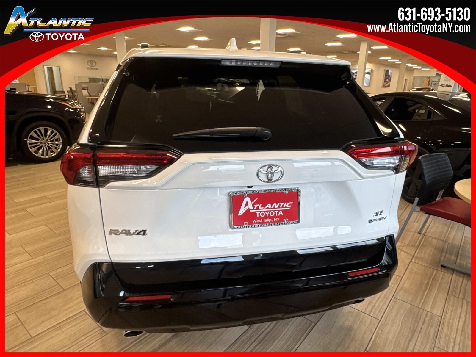 2025 Toyota RAV4 Plug-in Hybrid SE