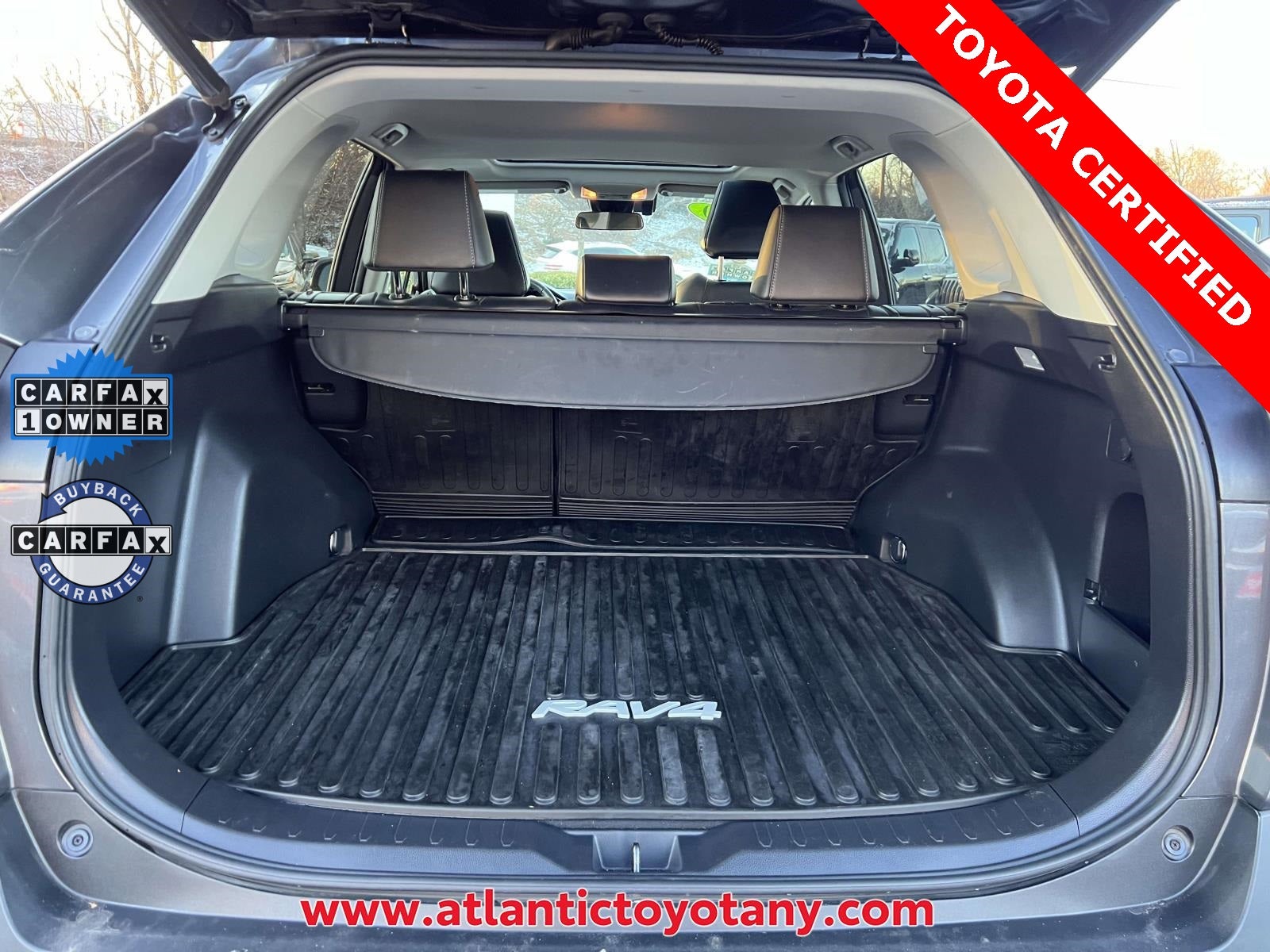 2020 Toyota RAV4 XLE Premium