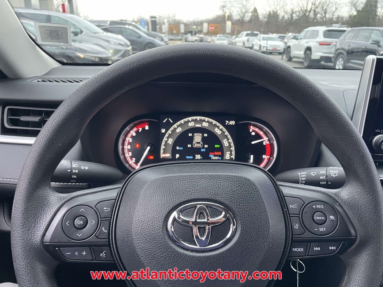 2024 Toyota RAV4 LE