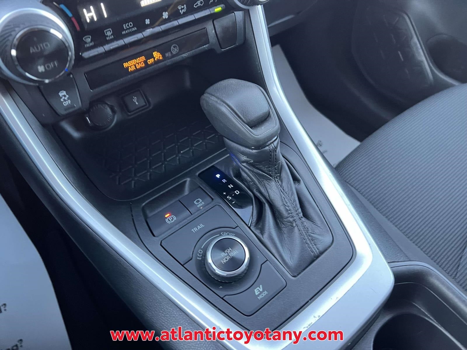 2020 Toyota RAV4 Hybrid LE