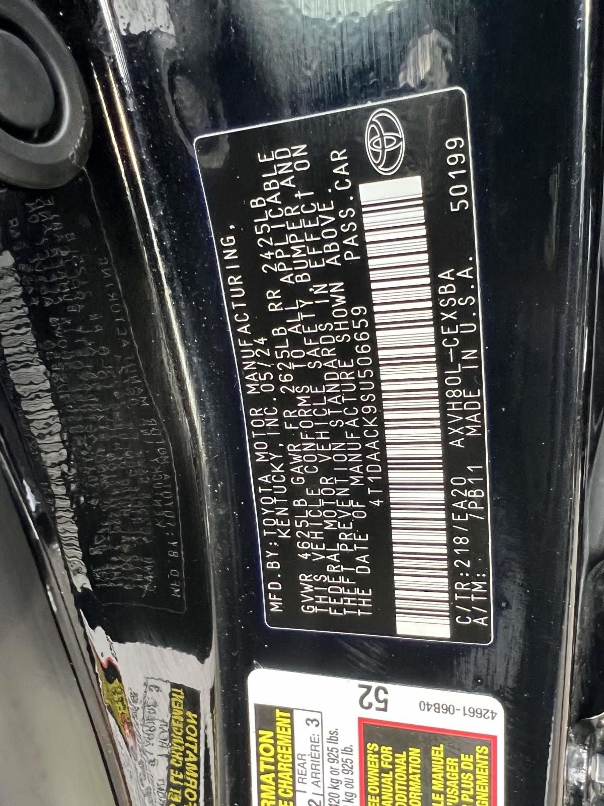 2025 Toyota Camry SE