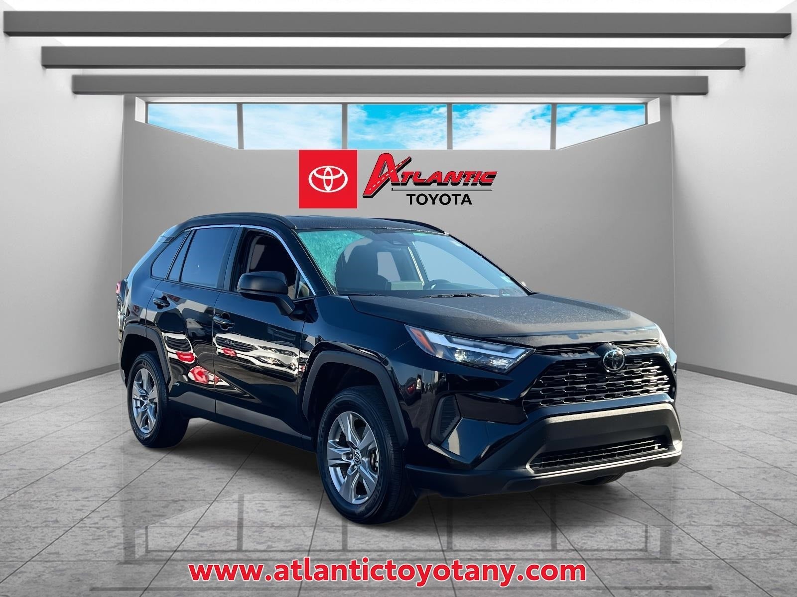 2025 Toyota RAV4 Hybrid LE