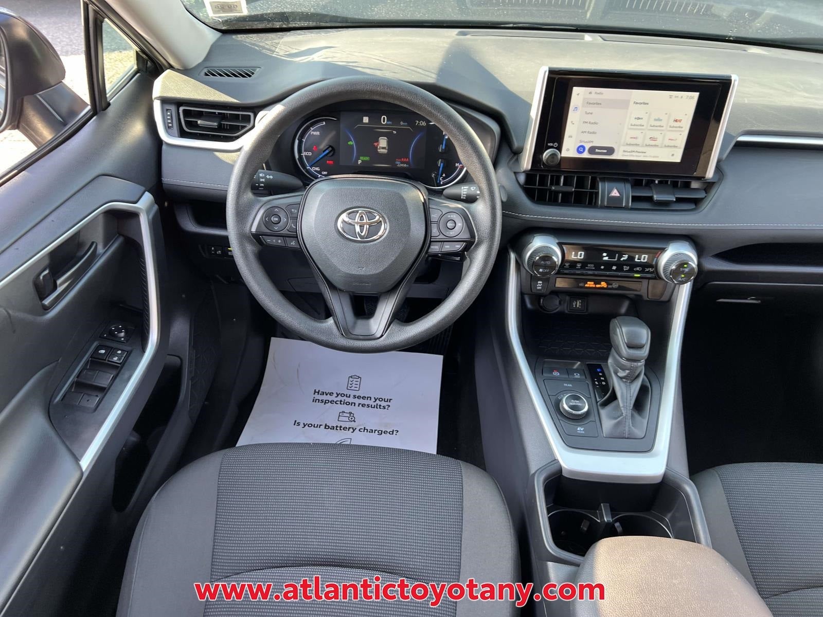 2025 Toyota RAV4 Hybrid LE