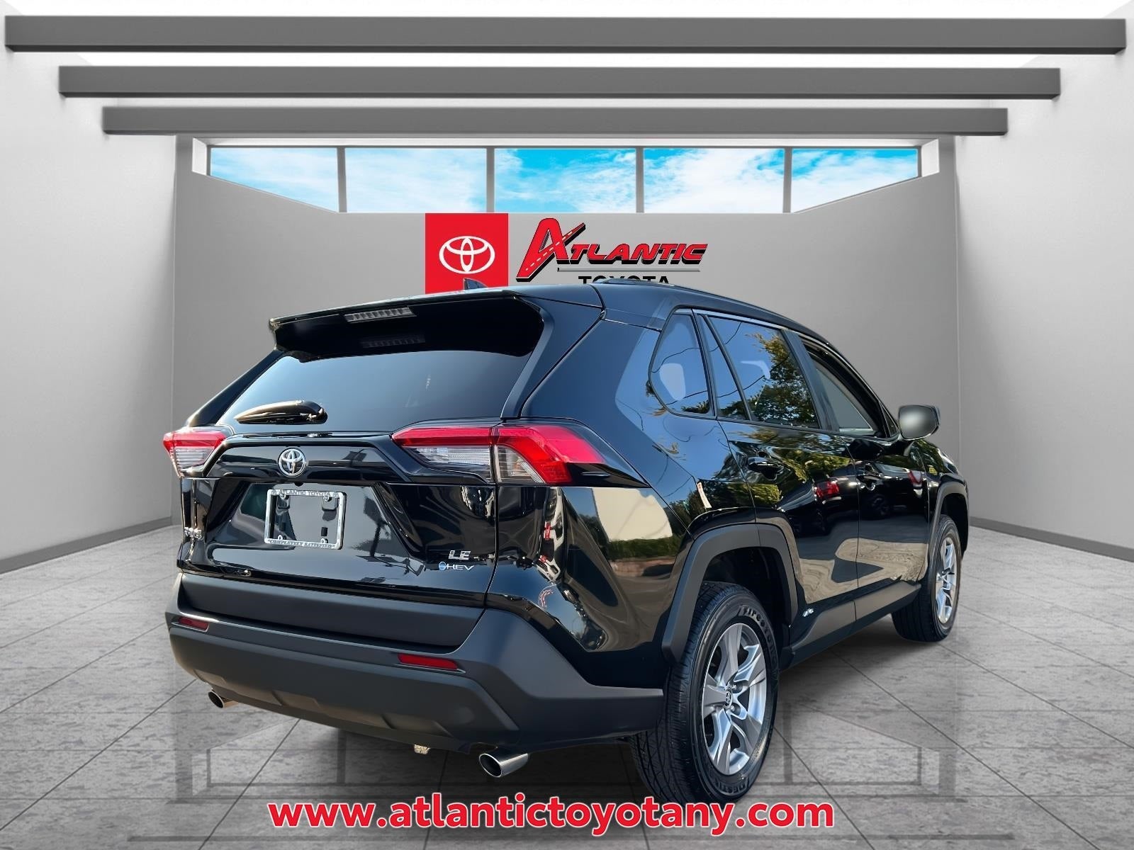 2025 Toyota RAV4 Hybrid LE