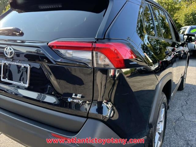 2025 Toyota RAV4 Hybrid LE