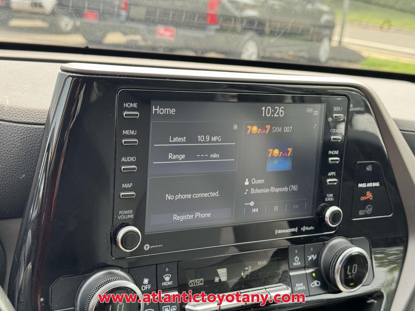 2022 Toyota Highlander LE