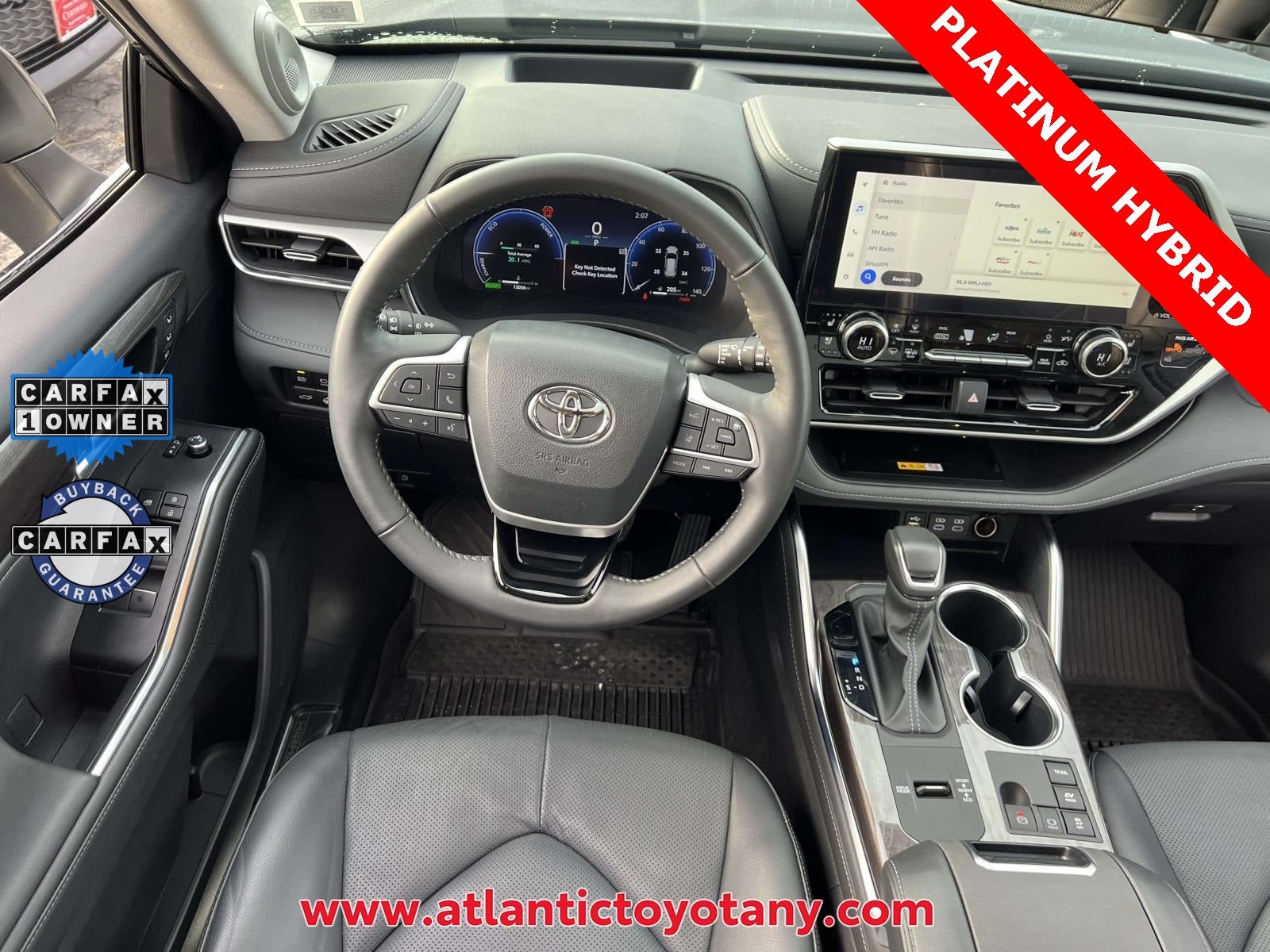2024 Toyota Highlander Hybrid Platinum