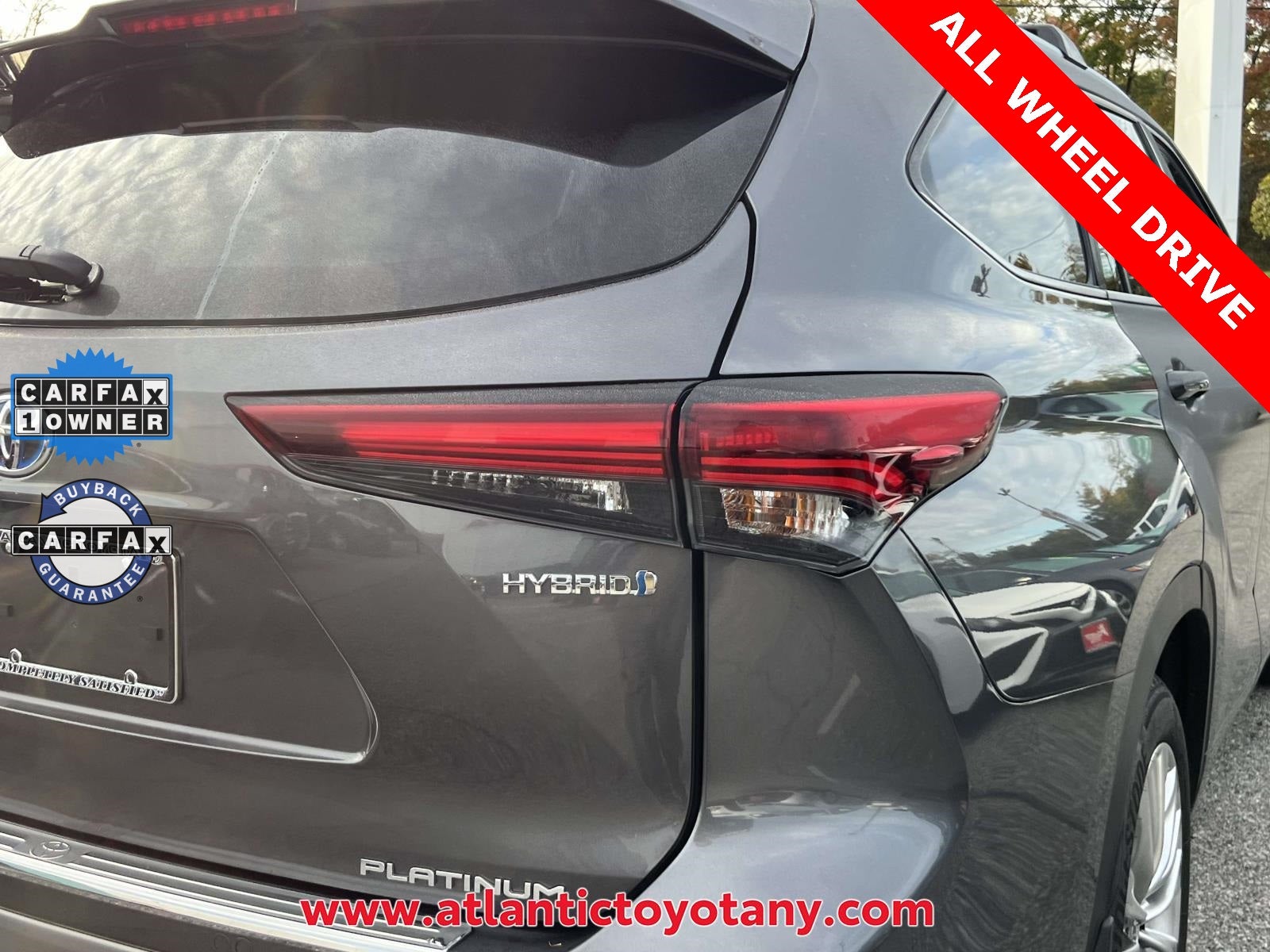 2024 Toyota Highlander Hybrid Platinum