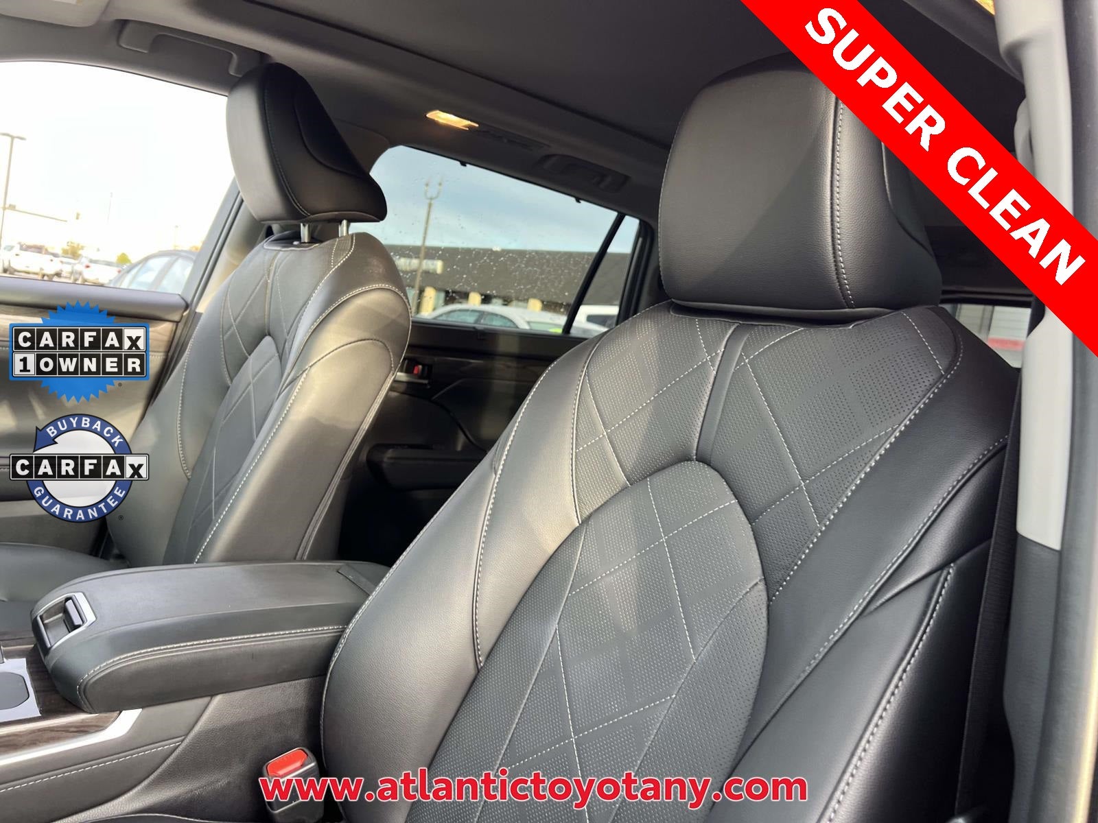 2024 Toyota Highlander Hybrid Platinum