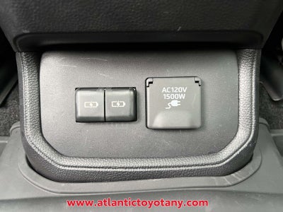 2024 Toyota Highlander Hybrid Platinum