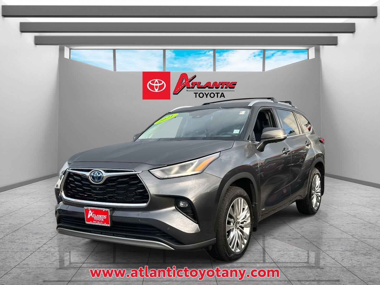 2024 Toyota Highlander Hybrid Platinum