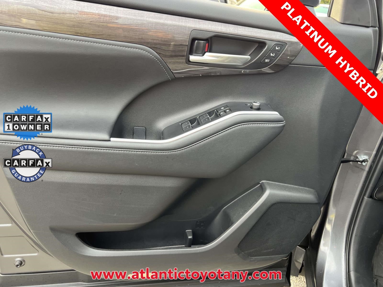 2024 Toyota Highlander Hybrid Platinum