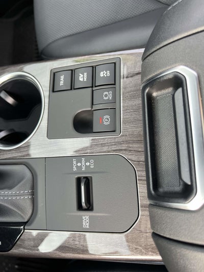 2024 Toyota Highlander Hybrid Platinum