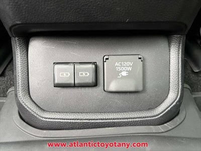 2024 Toyota Highlander Hybrid Platinum