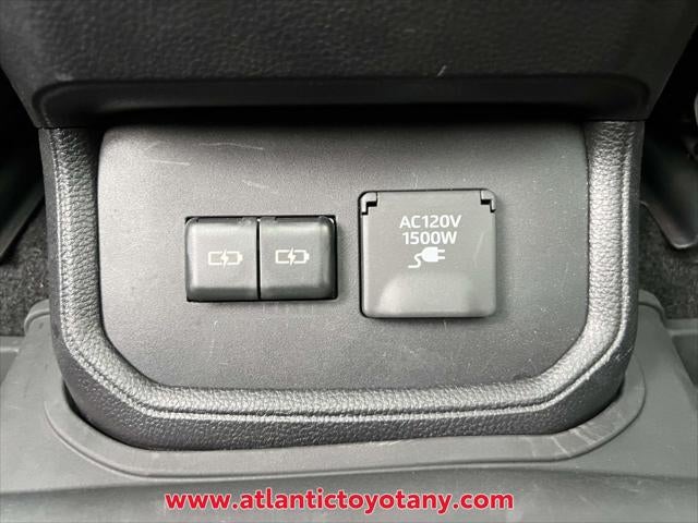 2024 Toyota Highlander Hybrid Platinum