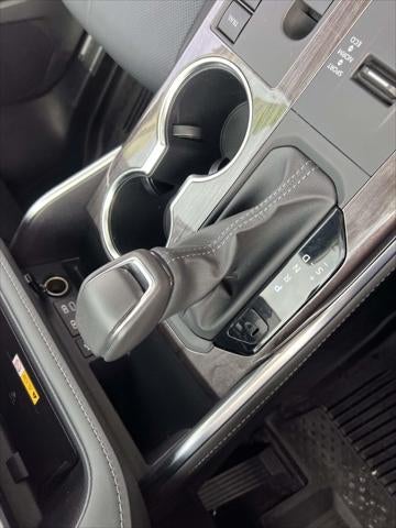 2024 Toyota Highlander Hybrid Platinum