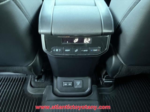 2023 Toyota Highlander Hybrid Limited