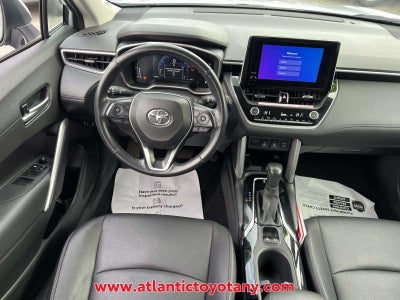 2024 Toyota Corolla Cross XLE
