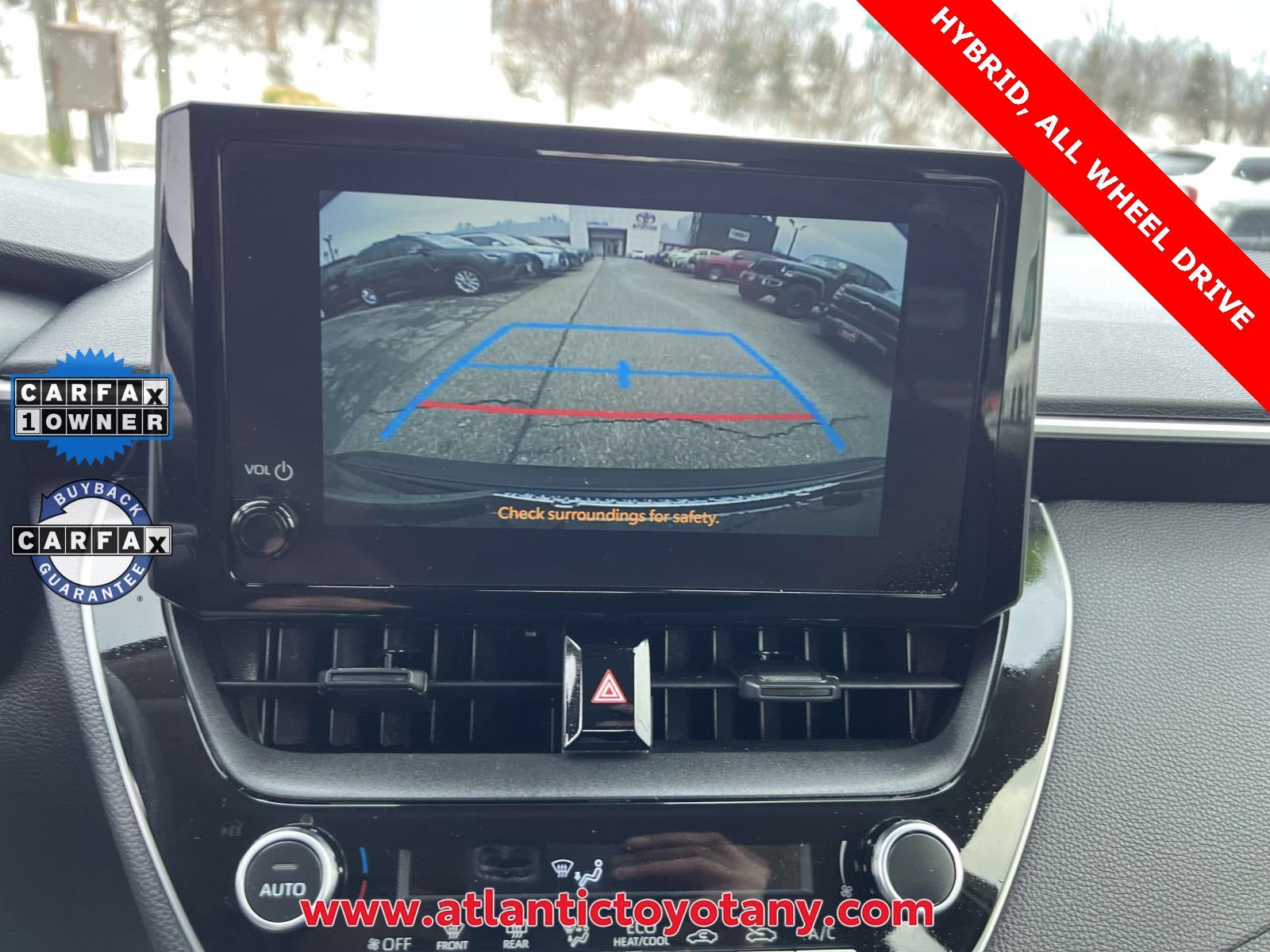 2024 Toyota Corolla Hybrid LE