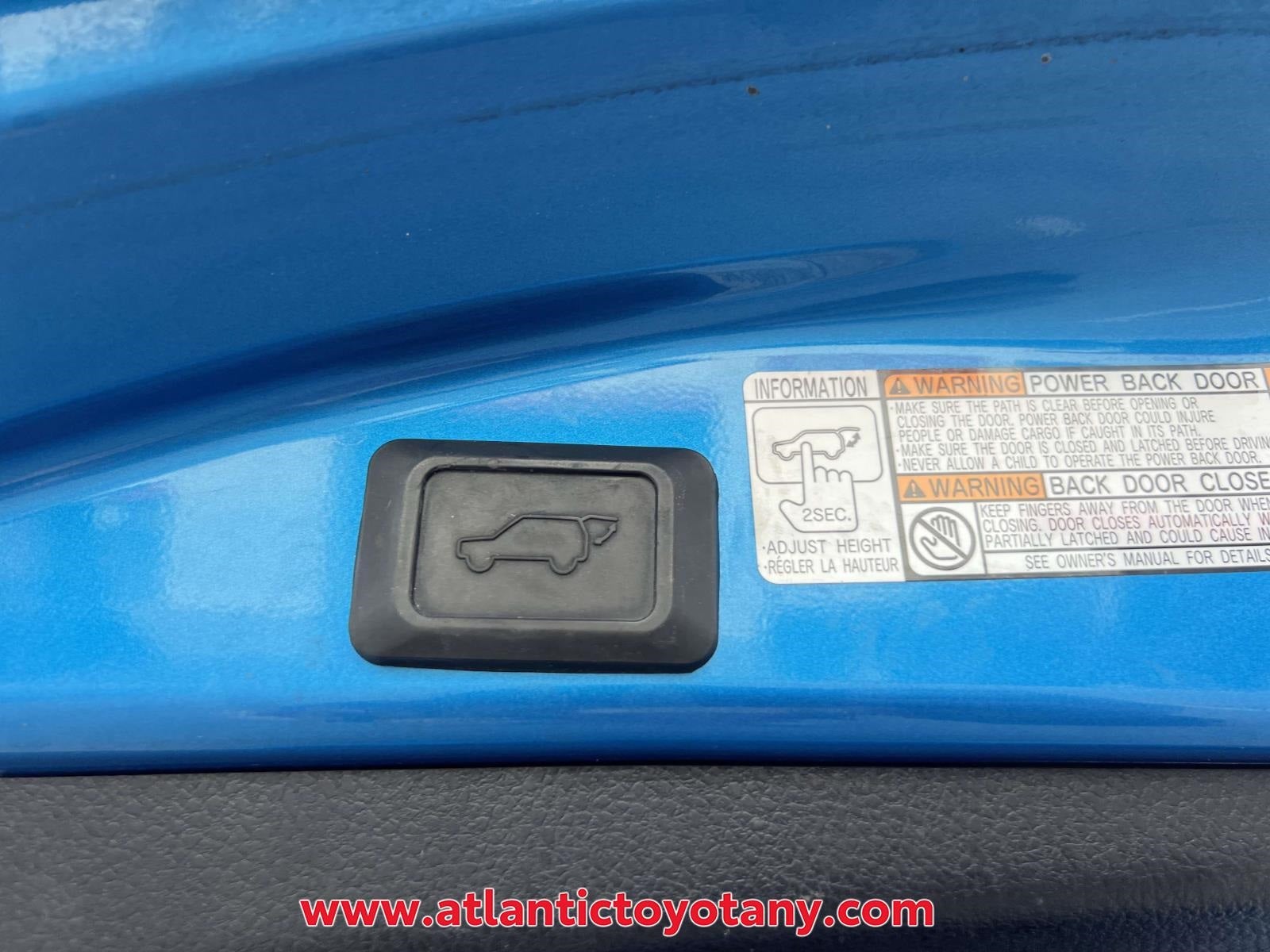 2017 Toyota RAV4 Hybrid XLE