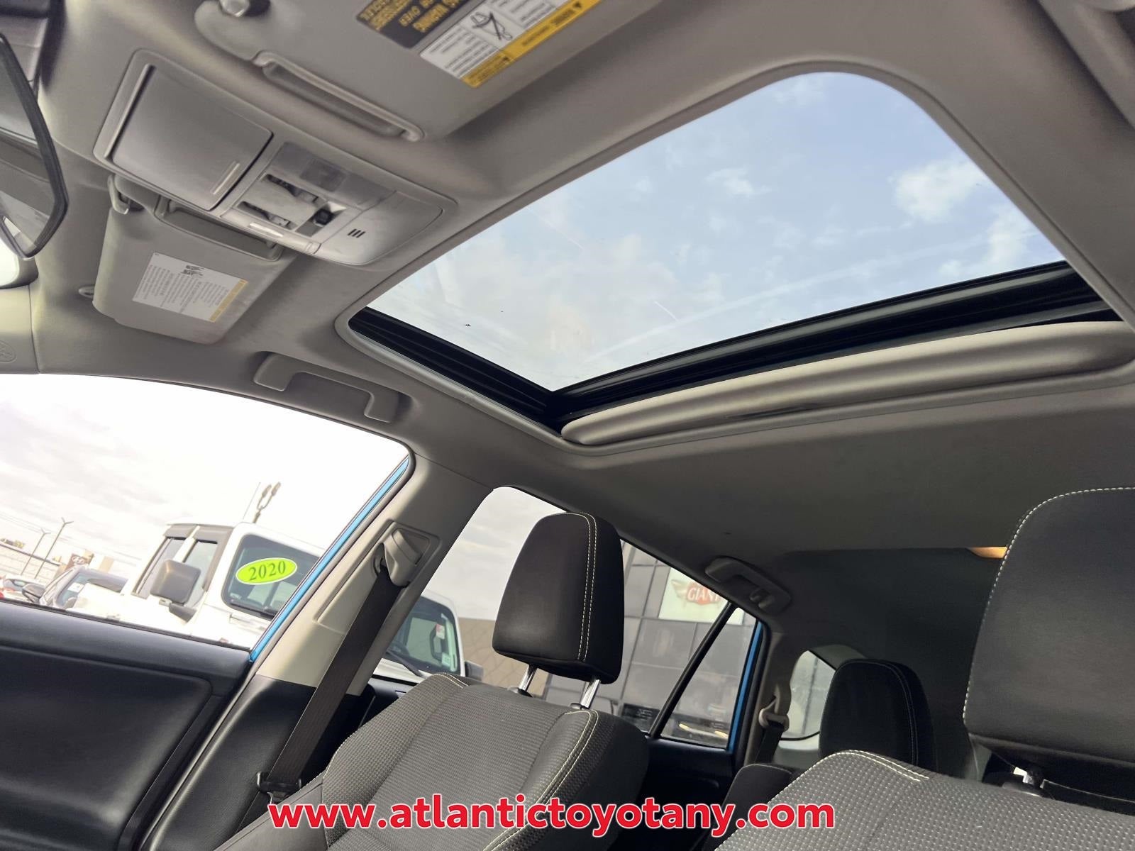 2017 Toyota RAV4 Hybrid XLE