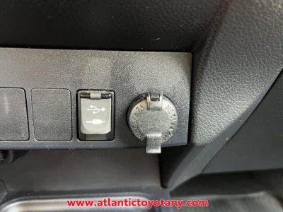 2017 Toyota RAV4 Hybrid XLE