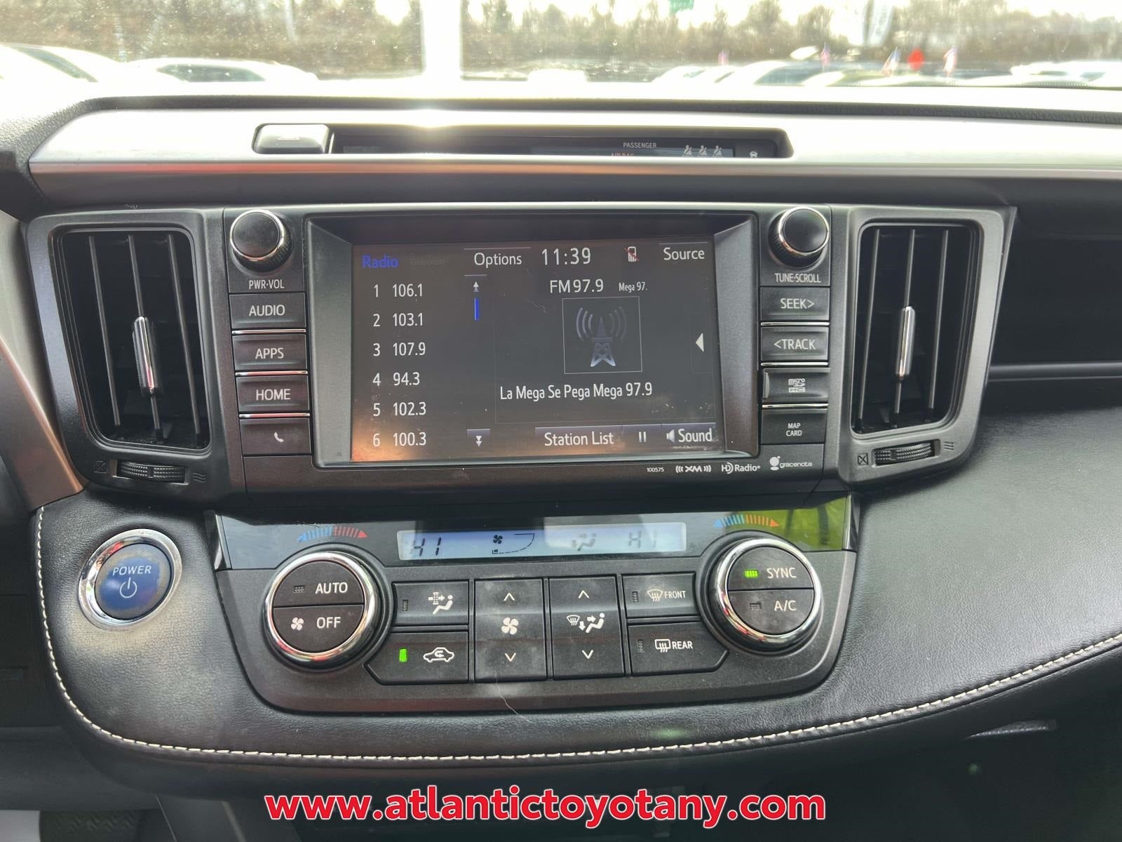 2017 Toyota RAV4 Hybrid XLE