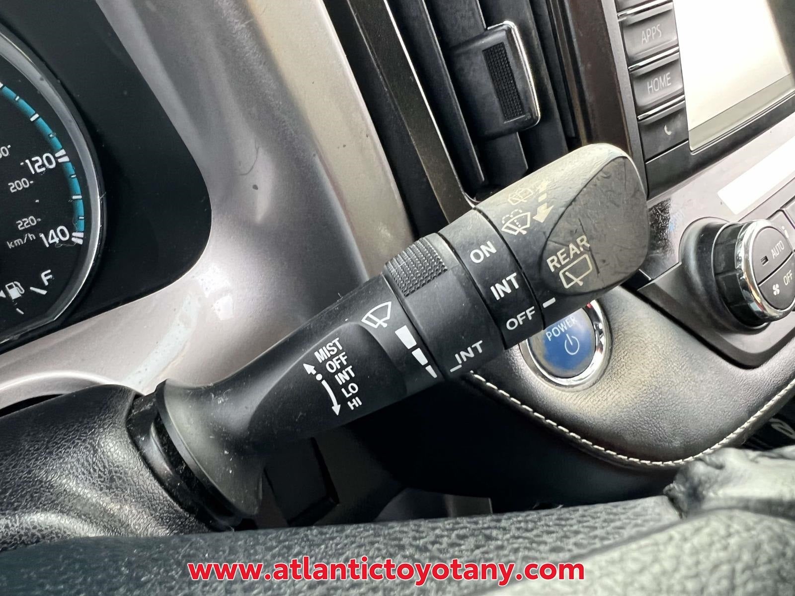 2017 Toyota RAV4 Hybrid XLE