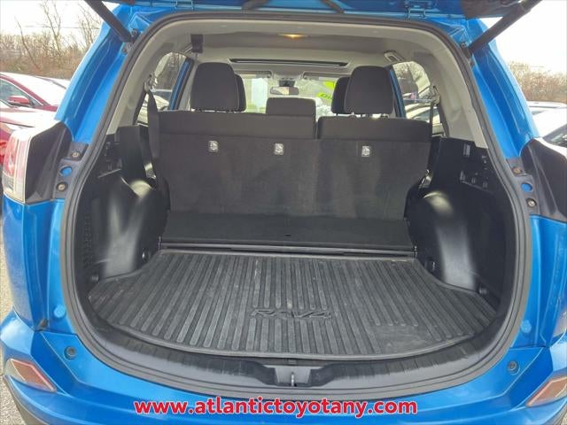 2017 Toyota RAV4 Hybrid XLE