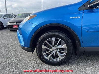 2017 Toyota RAV4 Hybrid XLE