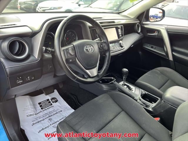 2017 Toyota RAV4 Hybrid XLE