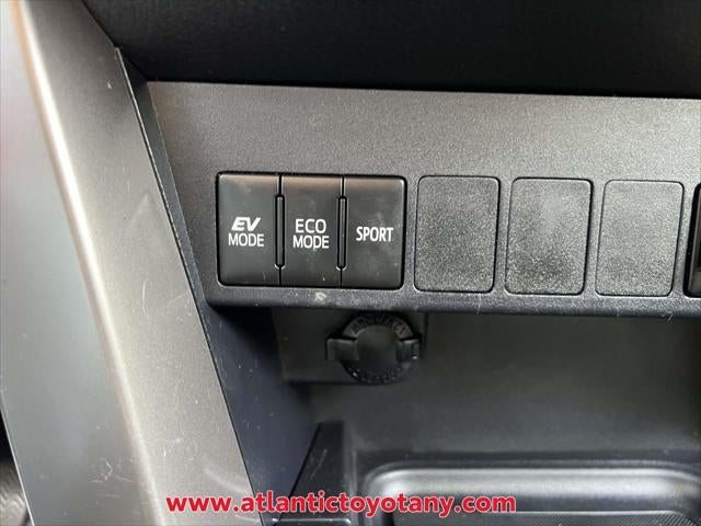 2017 Toyota RAV4 Hybrid XLE