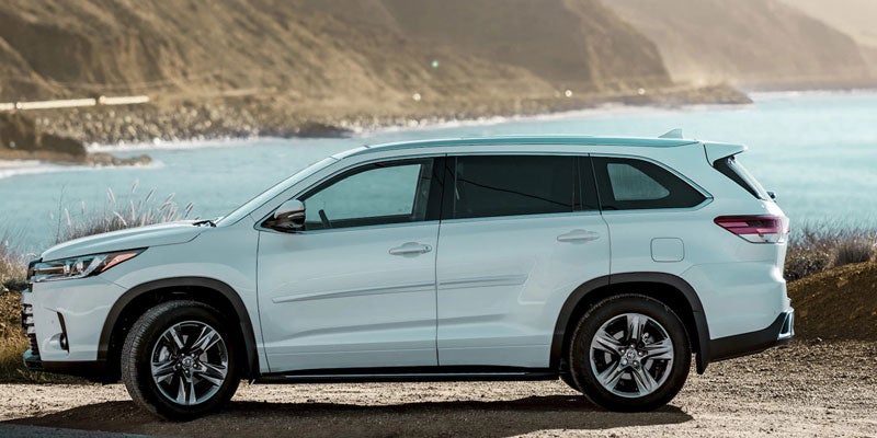 Atlantic Toyota in West Islip NY