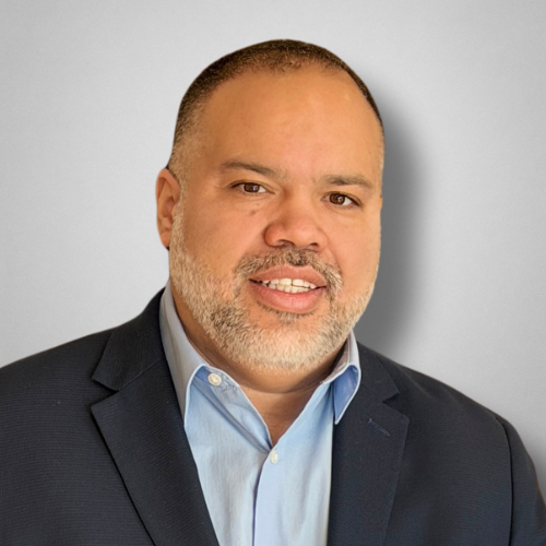 Luis Celin-Speaks Spanish